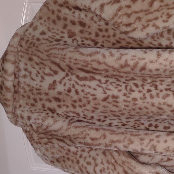 Dennis Brasso Coat faux sheared mink - Picture 7 of 9